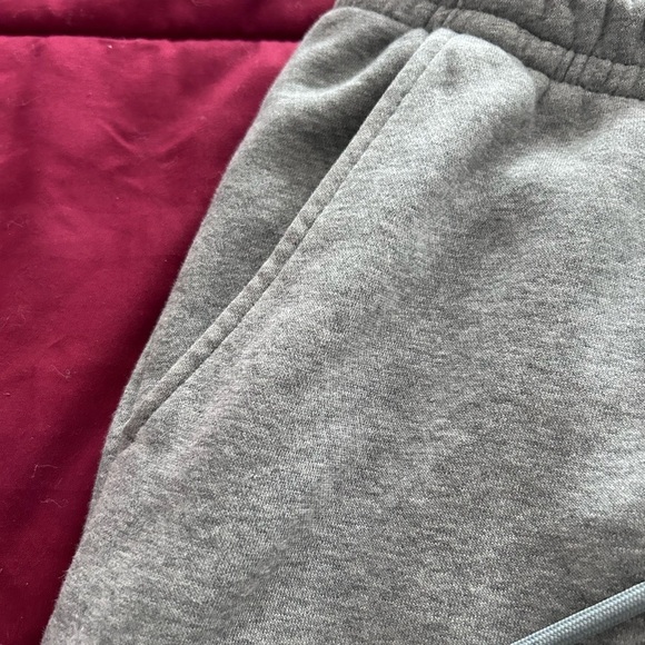 Men’s Jordan Fleece Joggers - Picture 4 of 10